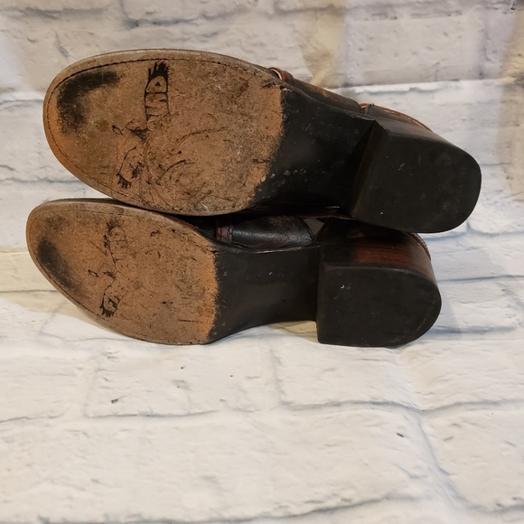 FREEBIRD by Steven FB Stair, Rustic Brown with distressed details - Picture 8 of 10